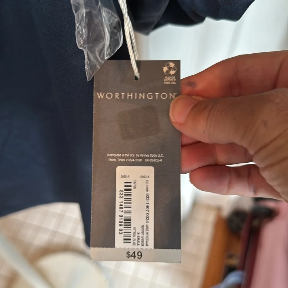 Worthington Navy Blue Blouse-NWT retail 49 - Picture 3 of 7